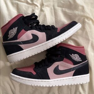 Jordan 1 Mid in Canyon Rust